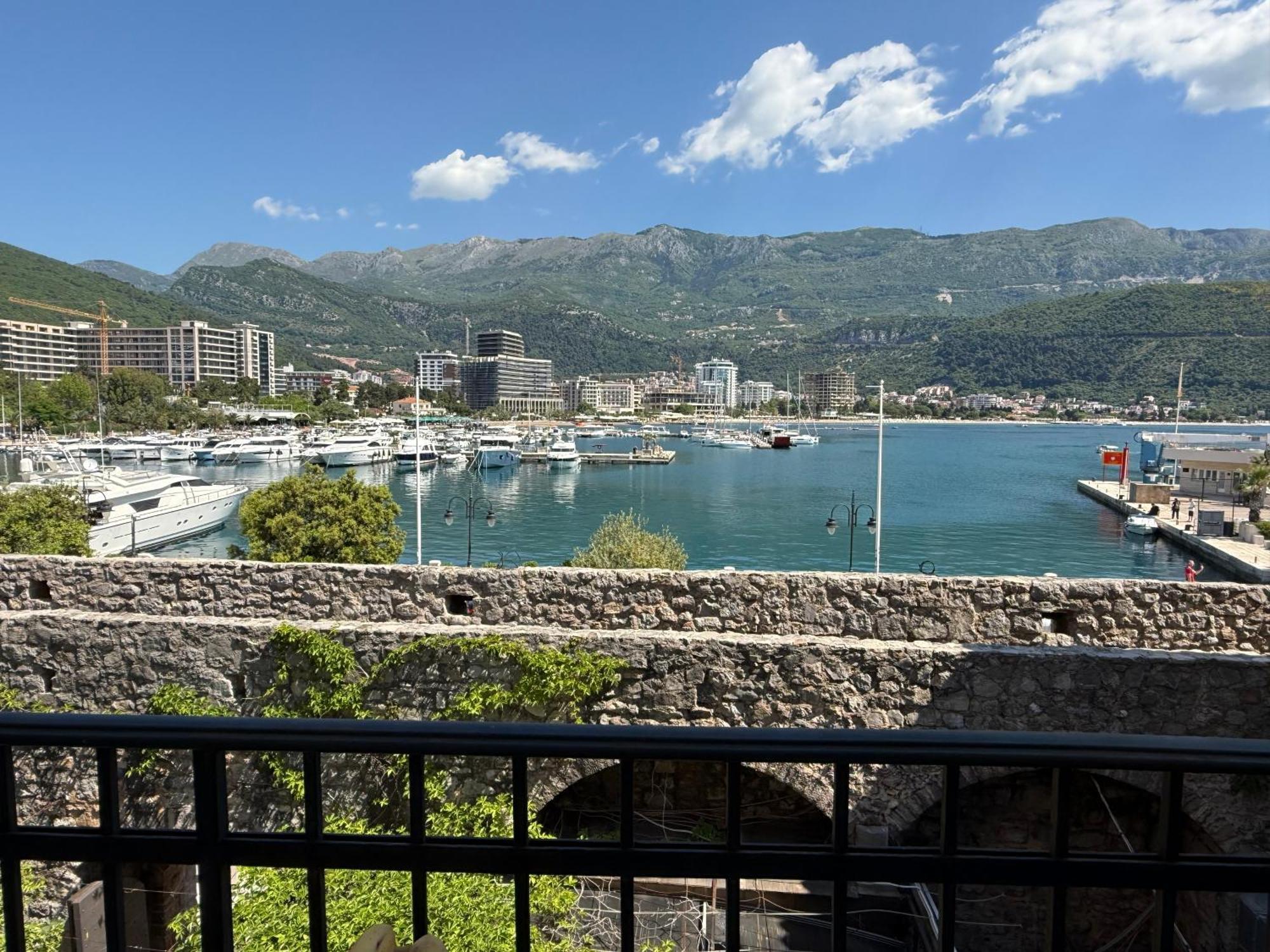 Apartments Aleksic Old Town Budva Luaran gambar