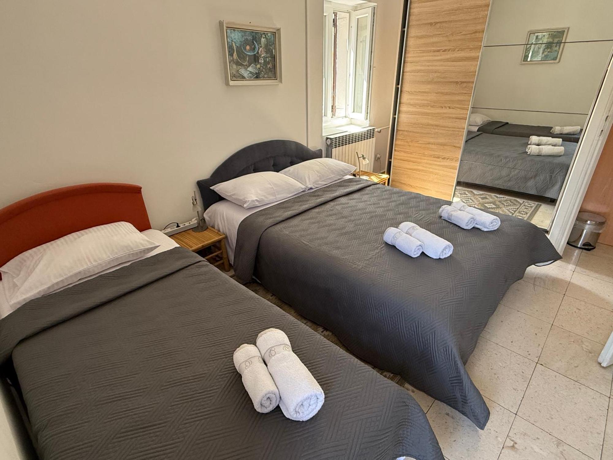 Apartments Aleksic Old Town Budva Luaran gambar
